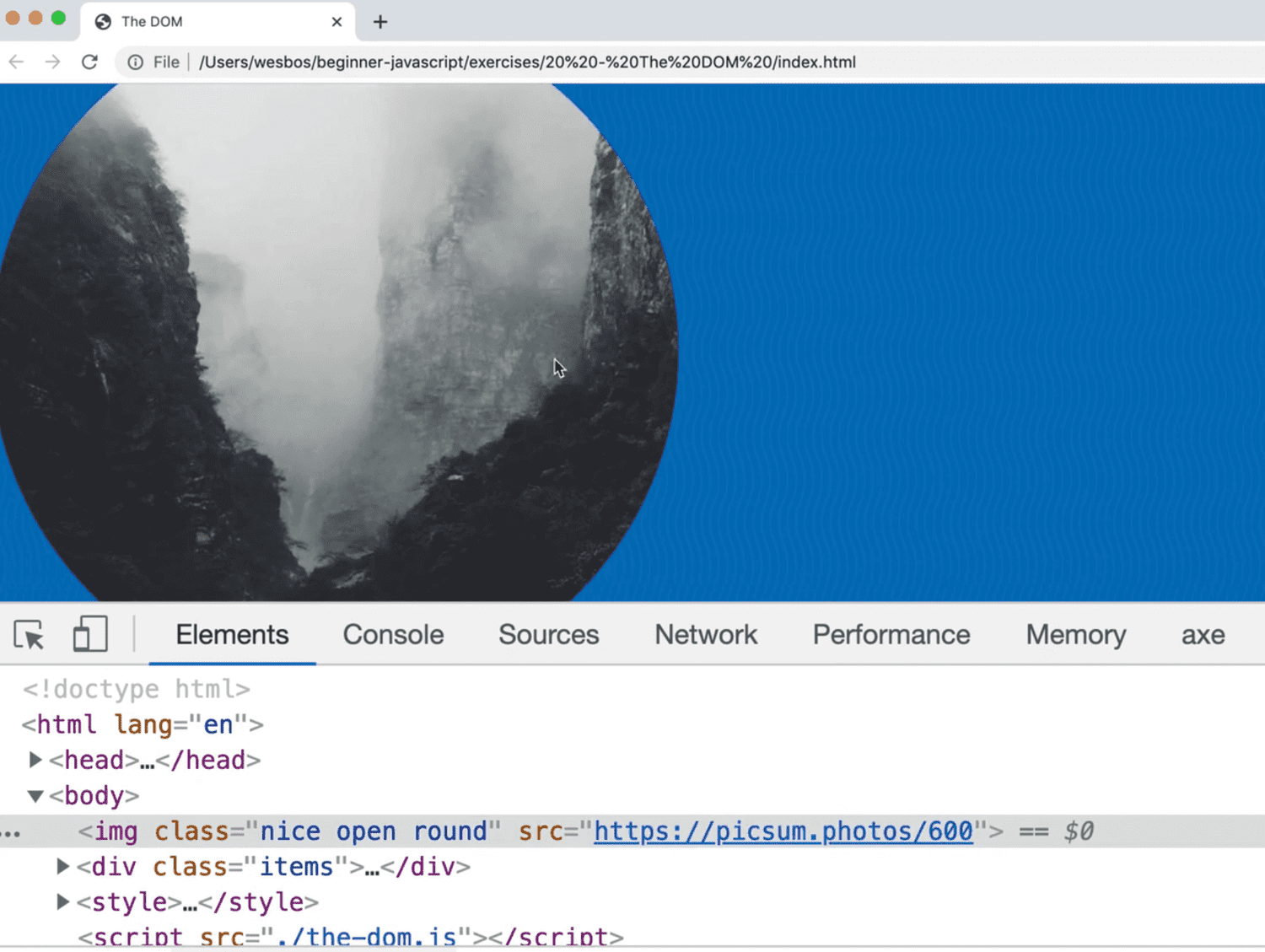 rendered webpage showing image in a circle format